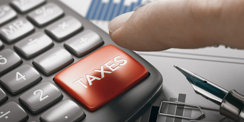 What a Tax Advisor Does That DIY Tax Software Can’t?